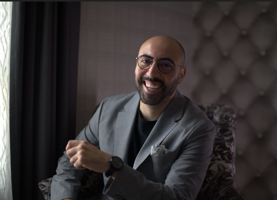 Portrait of Ali Al Mokdad, founder of the AI Literacy Foundation